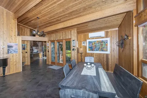 207 9th Avenue W Grand Marais MN 55604