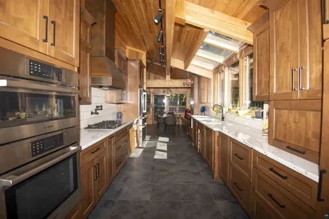 207 9th Avenue W Grand Marais MN 55604