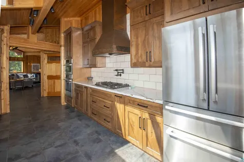 207 9th Avenue W Grand Marais MN 55604