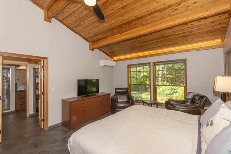 207 9th Avenue W Grand Marais MN 55604
