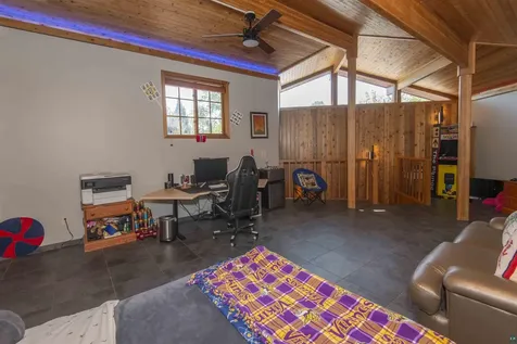 207 9th Avenue W Grand Marais MN 55604
