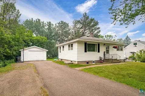 2604 Hagberg Street Duluth MN 55811
