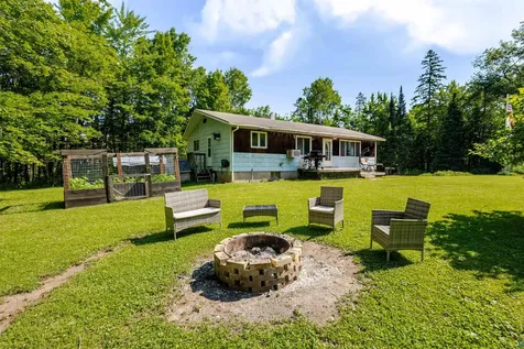 5539 S Darrow Road Superior WI 54880