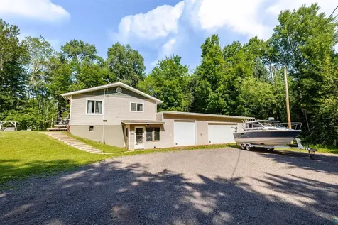5539 S Darrow Road Superior WI 54880