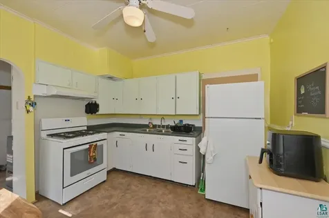 2114 E 6th Street Superior WI 54880