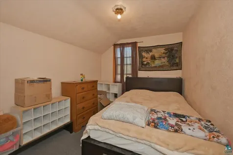 2114 E 6th Street Superior WI 54880