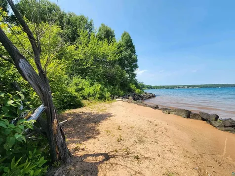 37750 Creek Trail Bayfield WI 54814