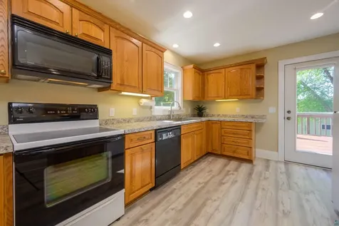 4414 Cambridge Street Duluth MN 55804