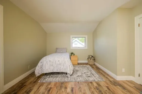 4414 Cambridge Street Duluth MN 55804