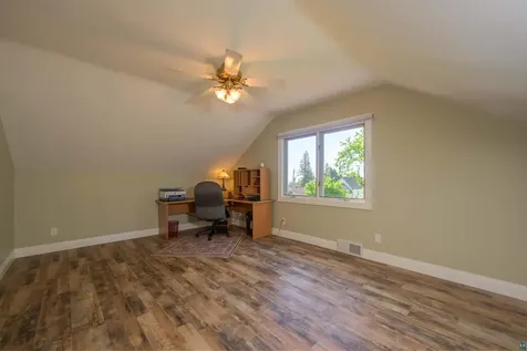 4414 Cambridge Street Duluth MN 55804