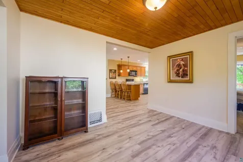 4414 Cambridge Street Duluth MN 55804