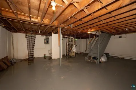 1421 E 5th Street Superior WI 54880