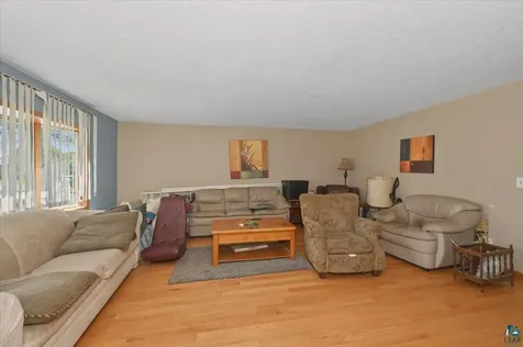 1421 E 5th Street Superior WI 54880
