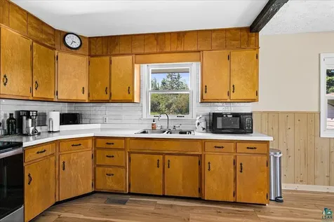 5433 Edwardson Road Silver Bay MN 55614