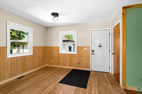 5433 Edwardson Road Silver Bay MN 55614