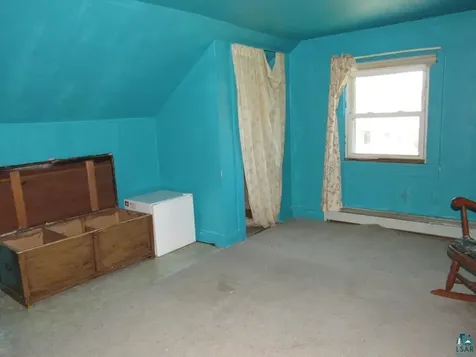3932 E 8th Street Superior WI 54880