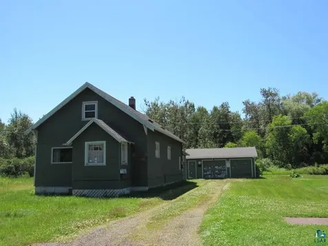 3932 E 8th Street Superior WI 54880