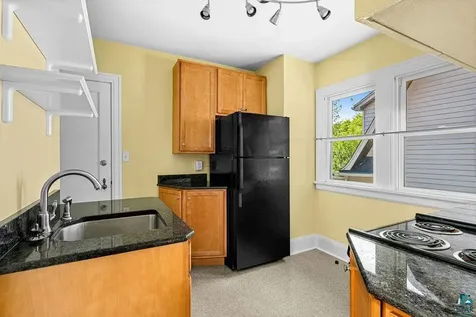 1529 E 5th Street Duluth MN 55812