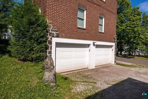 1529 E 5th Street Duluth MN 55812