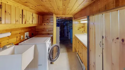 16 Carlson Road Grand Marais MN 55604