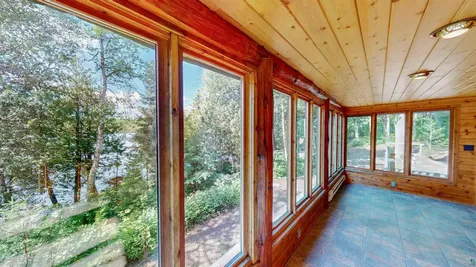 16 Carlson Road Grand Marais MN 55604