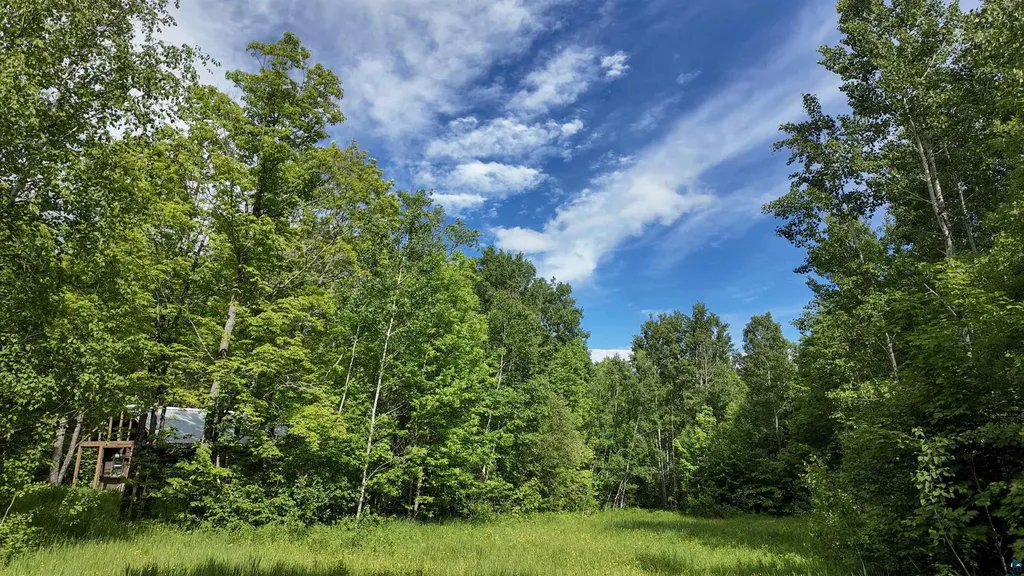 760 Caspers Hill Road Grand Marais MN 55604