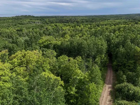 760 Caspers Hill Road Grand Marais MN 55604