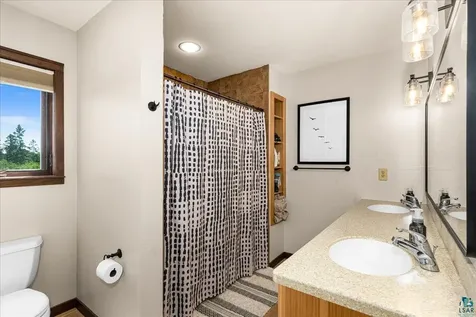 1332 Harbor Hills Drive Two Harbors MN 55616