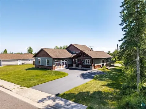 1332 Harbor Hills Drive Two Harbors MN 55616