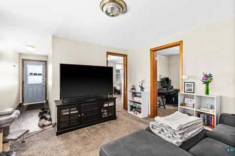 217 E 7th Street Duluth MN 55805