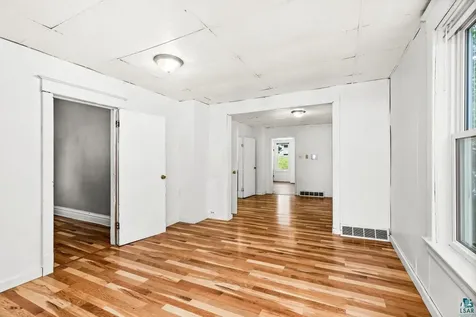 217 E 7th Street Duluth MN 55805