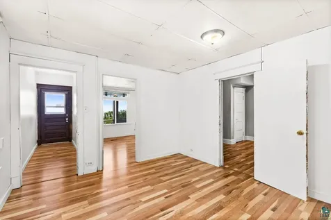 217 E 7th Street Duluth MN 55805