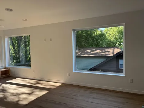 1432 N 8th Avenue E Duluth MN 55805