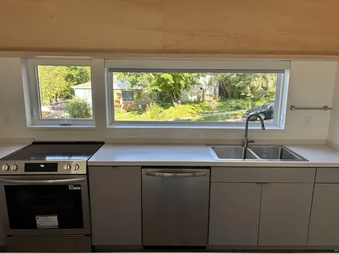 1432 N 8th Avenue E Duluth MN 55805