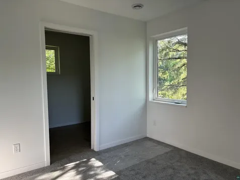 1432 N 8th Avenue E Duluth MN 55805