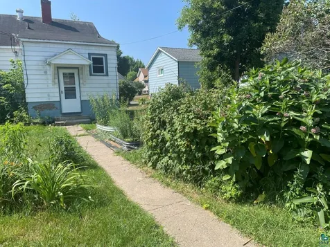 121 E Pattison Street Ely MN 55731-0000
