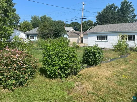 121 E Pattison Street Ely MN 55731-0000