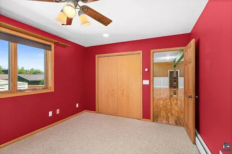 115 W Mcgonagle Street Duluth MN 55808
