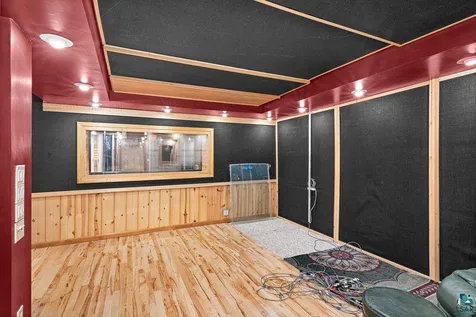 115 W Mcgonagle Street Duluth MN 55808