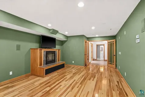 115 W Mcgonagle Street Duluth MN 55808