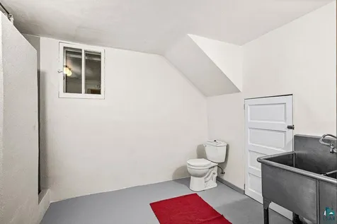 115 W Mcgonagle Street Duluth MN 55808