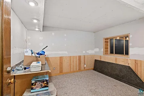 115 W Mcgonagle Street Duluth MN 55808