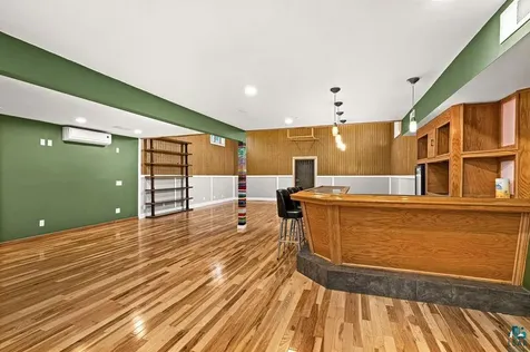 115 W Mcgonagle Street Duluth MN 55808