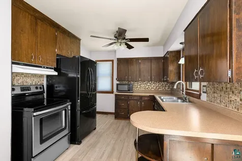 2417 Plymouth Avenue Duluth MN 55811