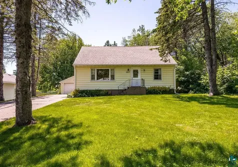 2417 Plymouth Avenue Duluth MN 55811