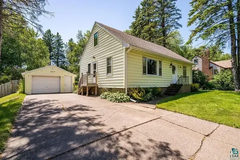 2417 Plymouth Avenue Duluth MN 55811