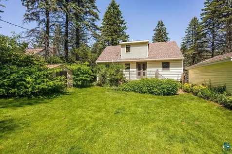 2417 Plymouth Avenue Duluth MN 55811