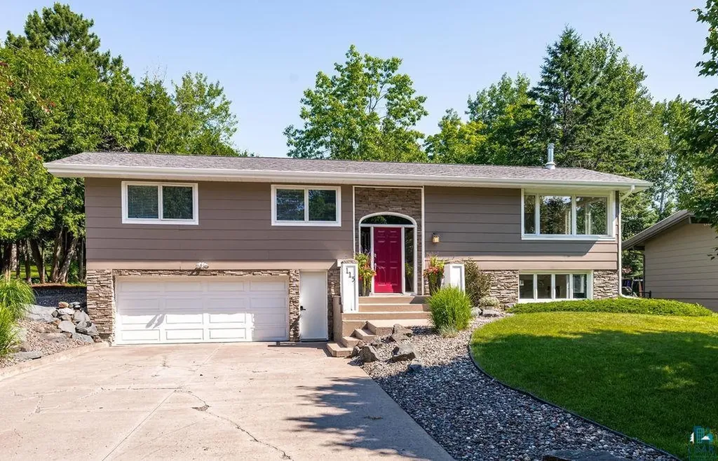 115 Aspen Lane Duluth MN 55804