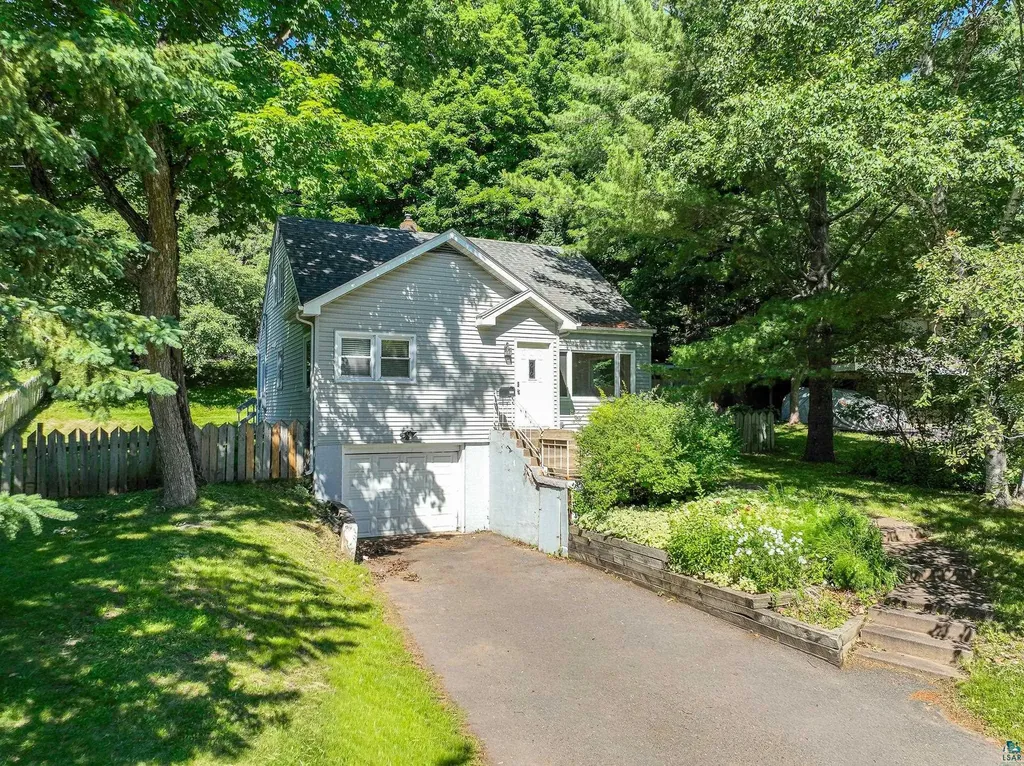 1319 Brainerd Avenue Duluth MN 55811