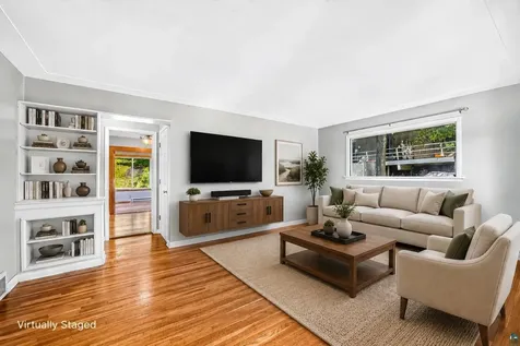 1319 Brainerd Avenue Duluth MN 55811